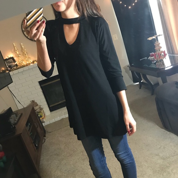 LAST XL • Purple Choker Neck Top With Pockets - Picture 6 of 7